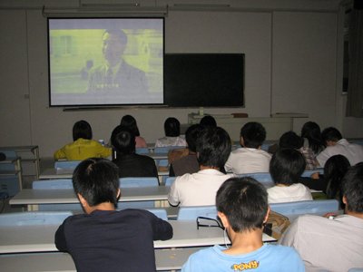 化学系20121351班开展团(党) 日活动